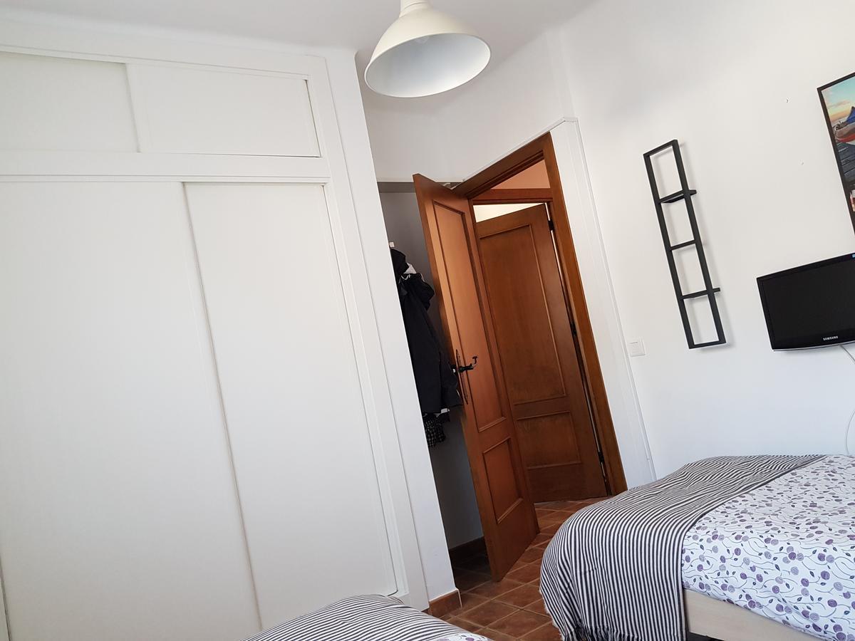 Villa - Zeezicht, Zwembad Nerja Bagian luar foto